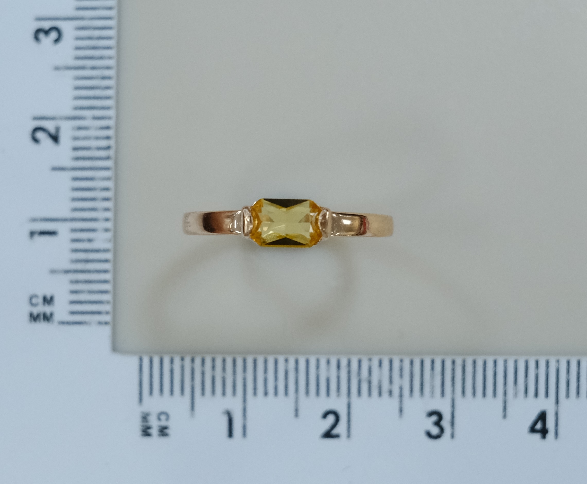 Серебряное кольцо с цитрином